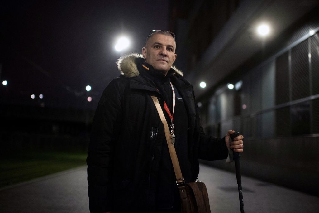 Paris: un randonneur handicapé tente une marche de 100 km en vue des JO