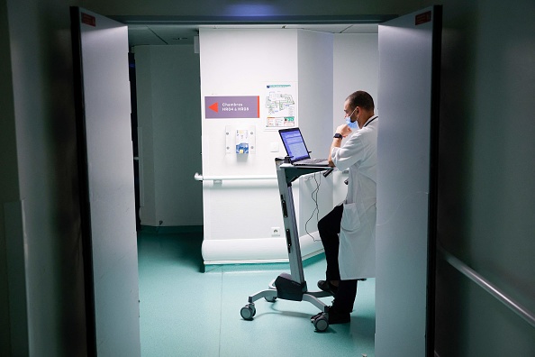 Santé: la 10e année d&rsquo;études des généralistes payée «jusqu&rsquo;à 4500 euros par mois»