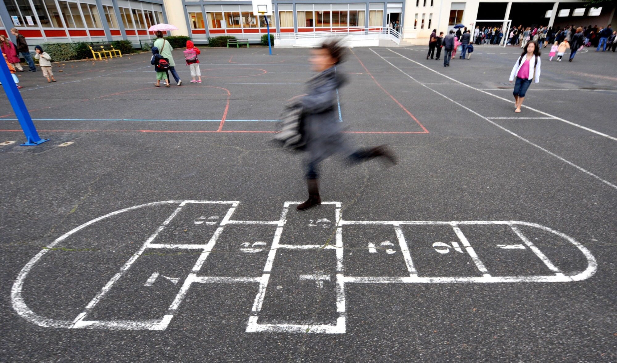 Inceste: des associations et avocats appellent la justice à croire davantage les enfants