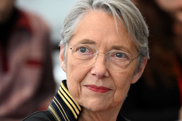 É. Borne veut lever les freins à l’emploi, comme la garde d&rsquo;enfants