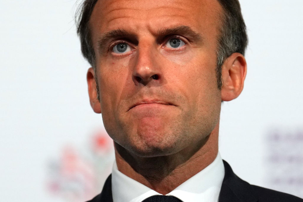 Emmanuel Macron se rend à Annecy auprès des victimes de l&rsquo;attaque au couteau