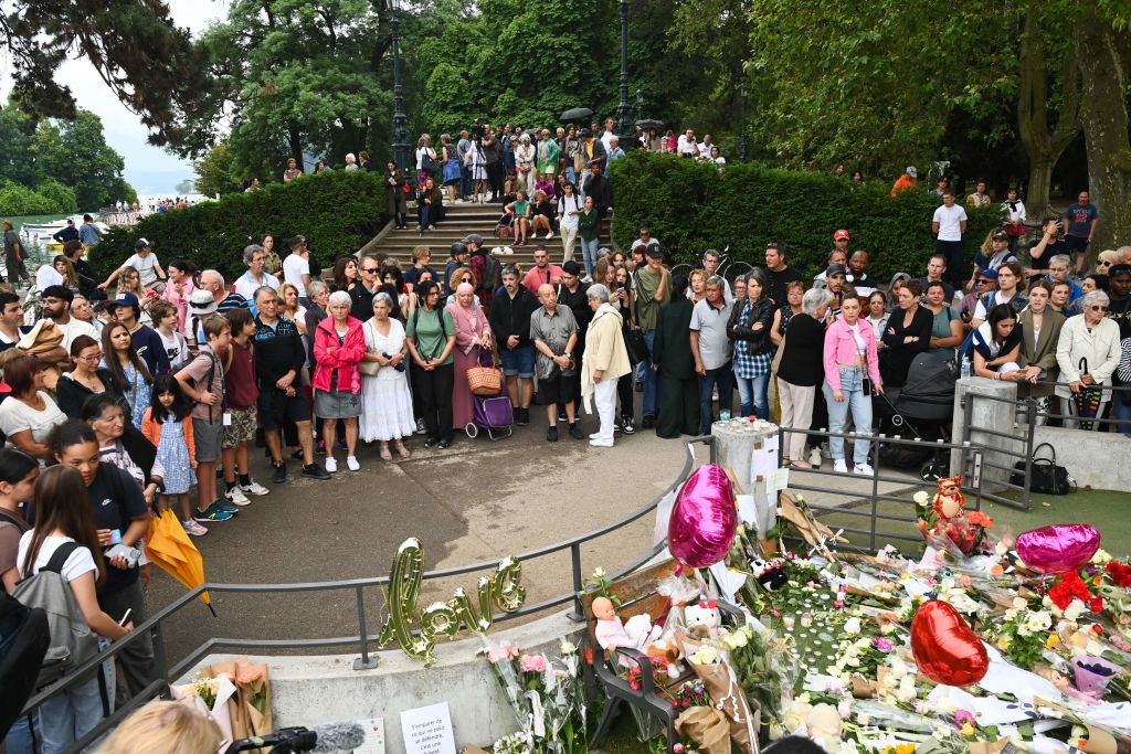 Annecy: les victimes hors de danger, un rassemblement se tiendra dimanche en leur honneur