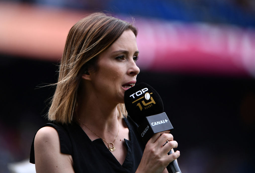 «C&rsquo;est juste un au revoir»: Isabelle Ithurburu en larmes pour son départ de Canal+