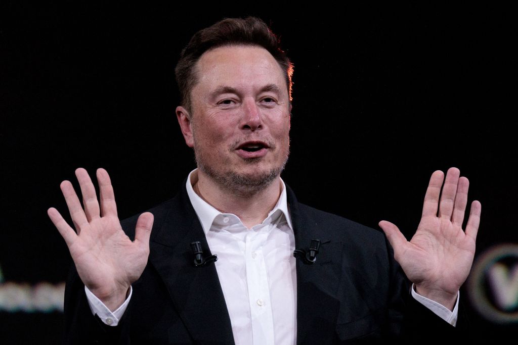Un Elon Musk décomplexé fait son show à Paris, sans annoncer d&rsquo;usine Tesla en France