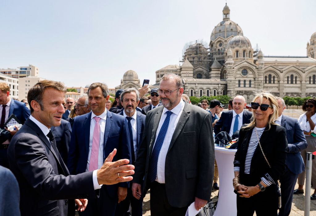 Emmanuel Macron a terminé son marathon marseillais en s&rsquo;attaquant au logement insalubre