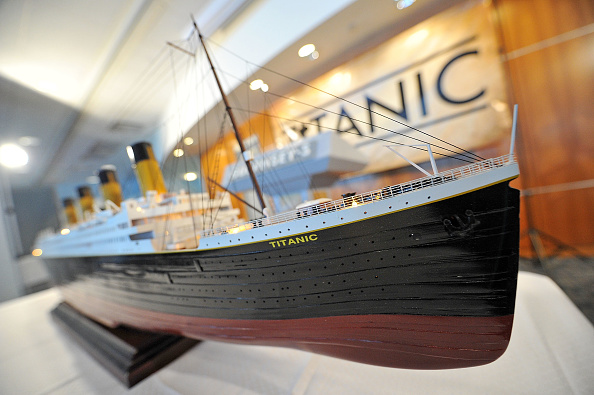 Un petit sous-marin touristique visitant l&rsquo;épave du Titanic porté disparu