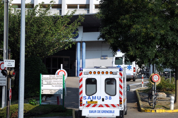 Grenoble: un homme en scooter renverse une fillette de 19 mois avant de prendre la fuite