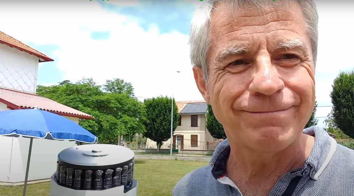 Il a inventé un moteur thermique fonctionnant juste avec de l’eau et du soleil