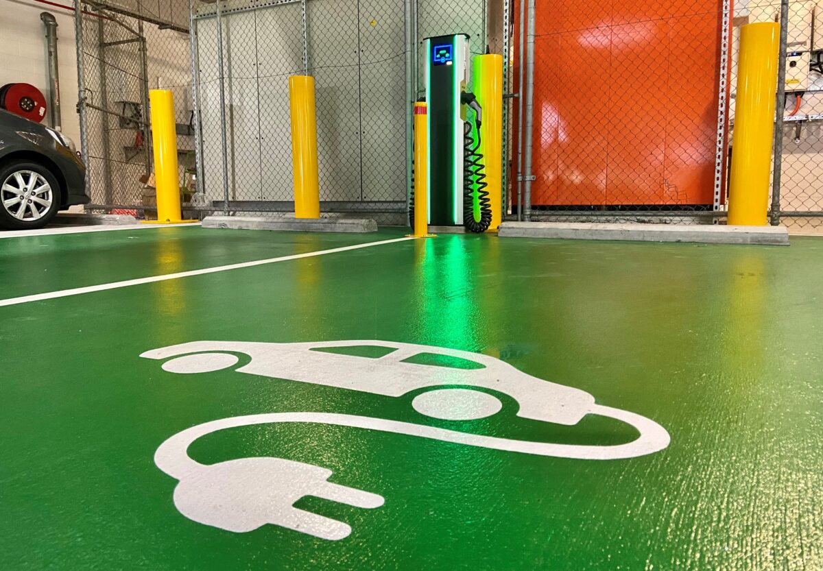 ANALYSE: Le coût de remplacement d&rsquo;une batterie de voiture électrique – ça peut choquer