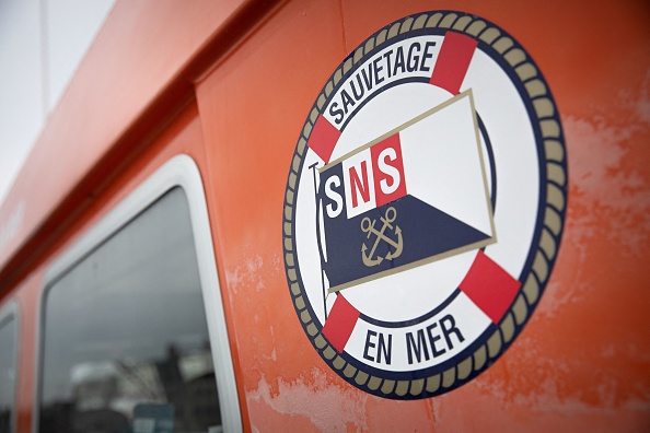 Vendée: six personnes à bord d’un bateau secourues à Bretignolles-sur-Mer, un jeune de 17 ans toujours porté disparu