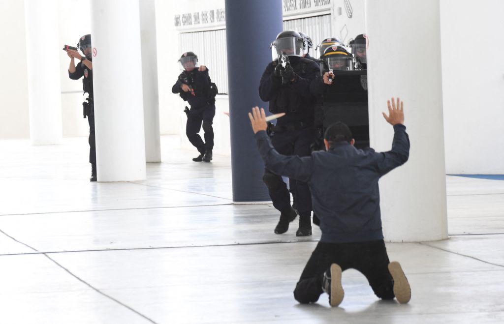 Djihadisme, ultradroite, ultragauche: ces terroristes qui menacent la France, selon le patron de la DGSI