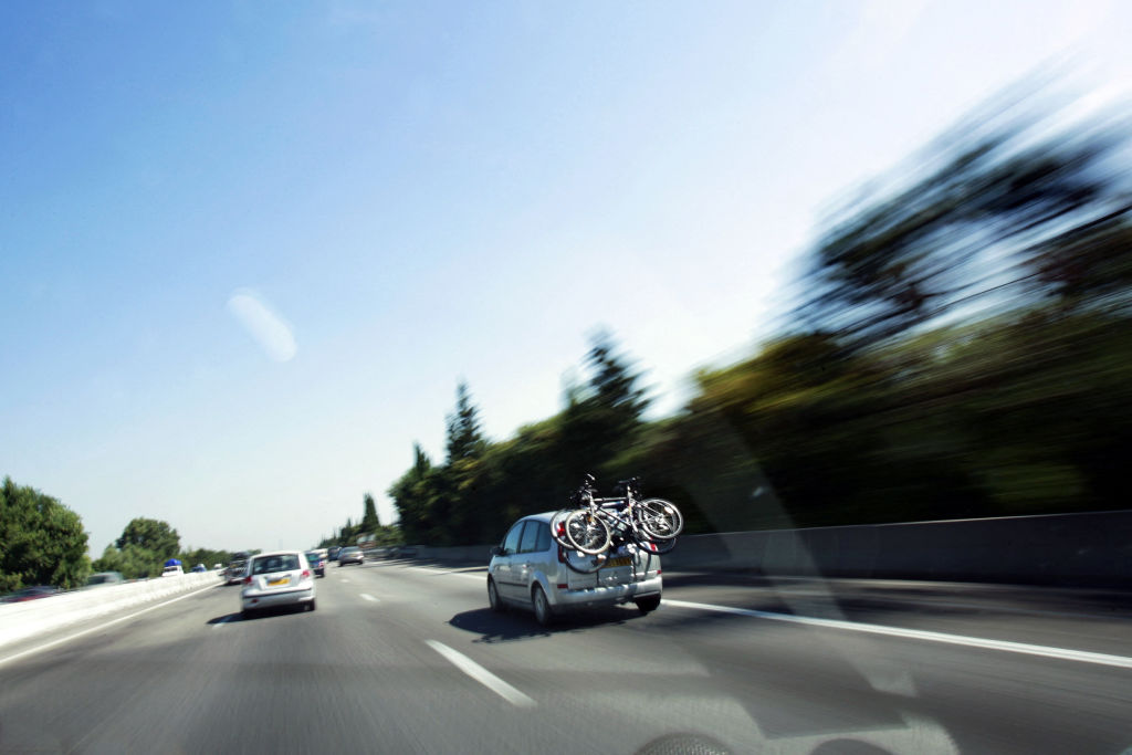 Départs en vacances: plus de 960 km de bouchons cumulés sur les routes