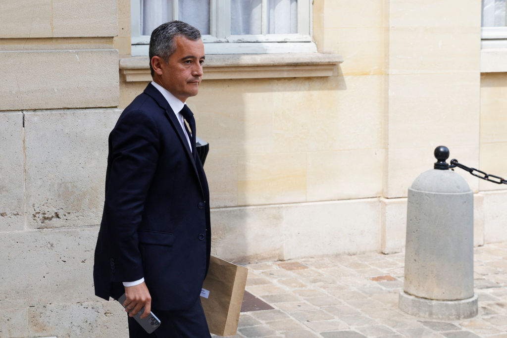 Renfort de 3900 policiers et gendarmes dans les lieux touristiques annonce Gérald Darmanin