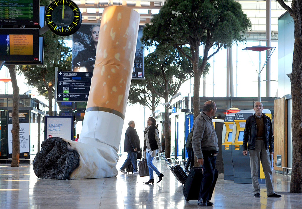 Italie : il est interdit de fumer dehors à Milan à partir du 1er janvier