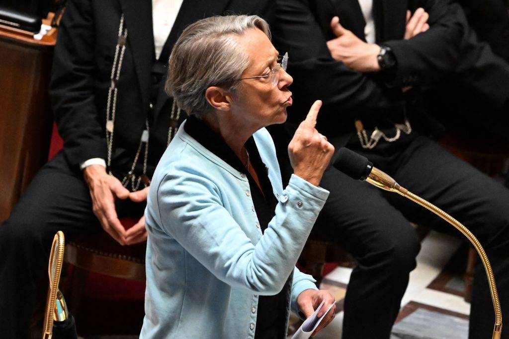 Élisabeth Borne défend le besoin «d&rsquo;unité nationale» et reproche à LFI d&rsquo; «instrumentaliser» la mort de Nahel