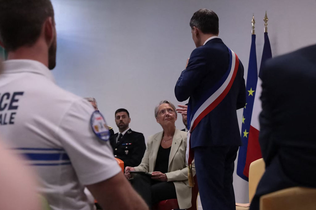 Élus agressés: le gouvernement annonce un plan à 5 millions d&rsquo;euros