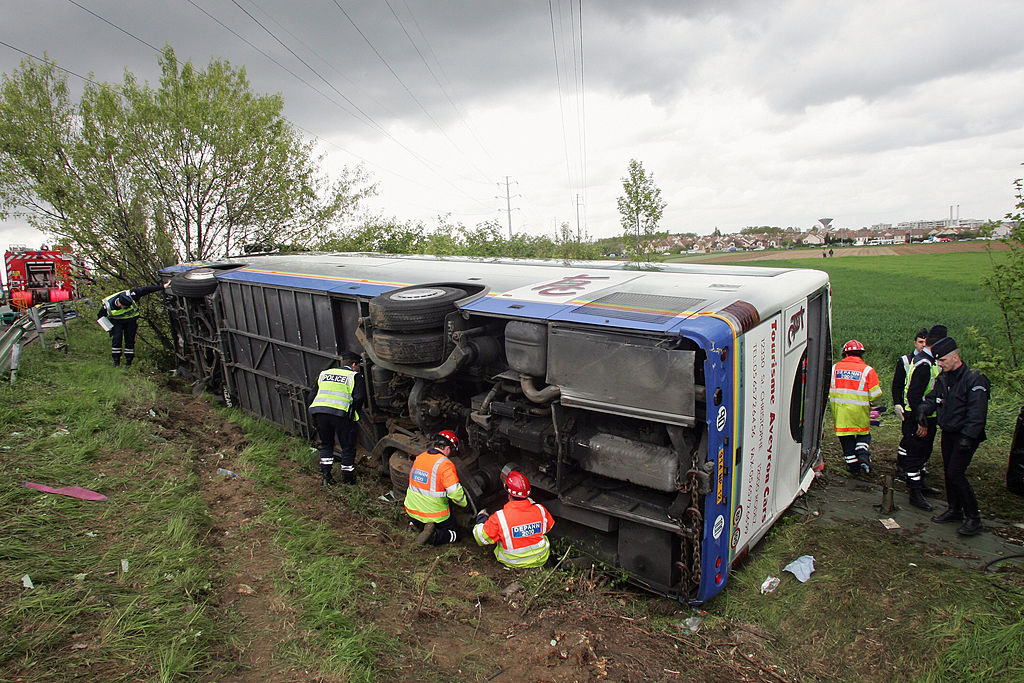 Accident de bus faisant deux morts et quatre blessés «en urgence absolue» dans les Yvelines
