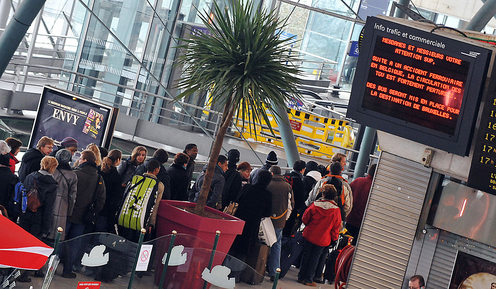 Gare évacuée à Lille: fausse alerte, deux interpellations
