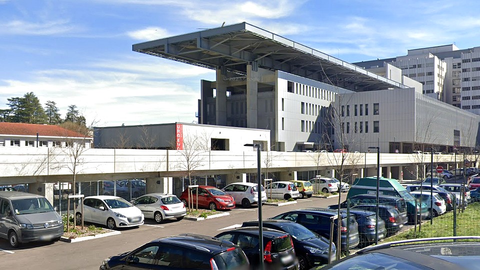 Hôpital de Grenoble : 50 personnes violentes envahissent les urgences pour en découdre