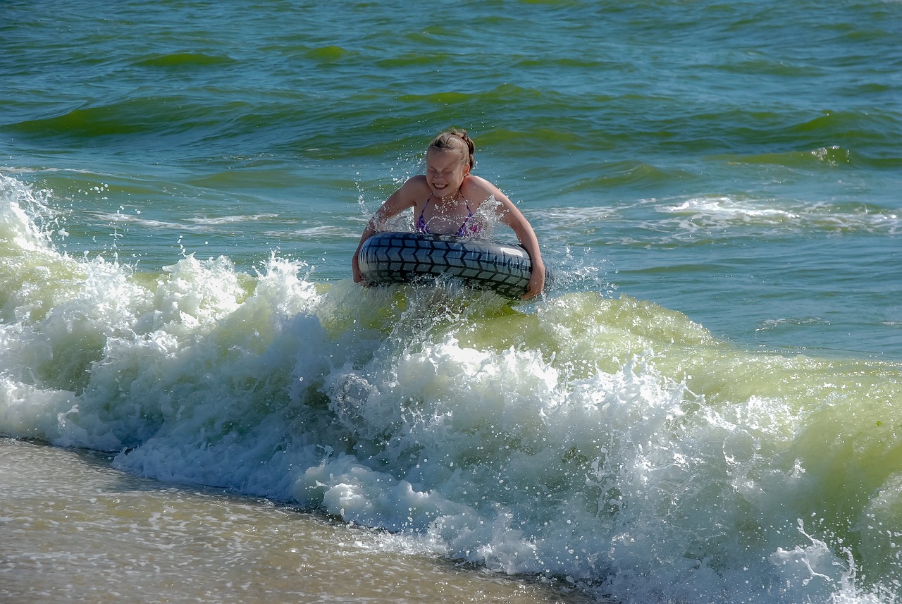 Pyrénées orientales: des enfants sauvés en mer après avoir dérivé à cause du vent