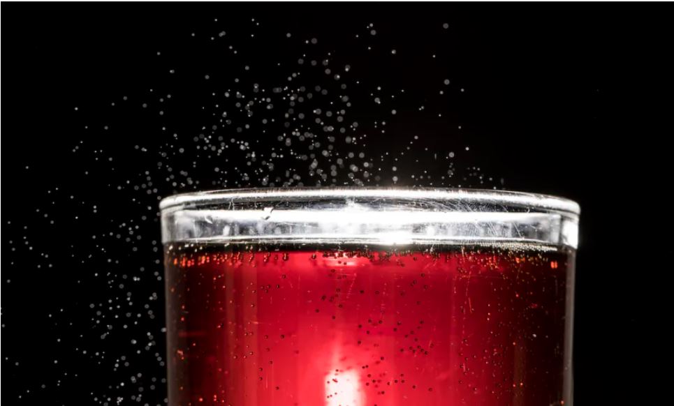 Cette boisson, si elle est consommée quotidiennement, peut être liée au cancer du foie chez les femmes, selon une étude