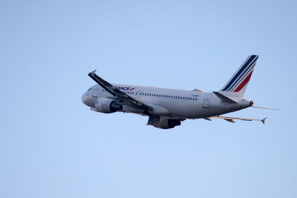Une batterie de téléphone prend feu sur un vol Air France, le pire évité grâce au sang-froid de l&rsquo;équipage