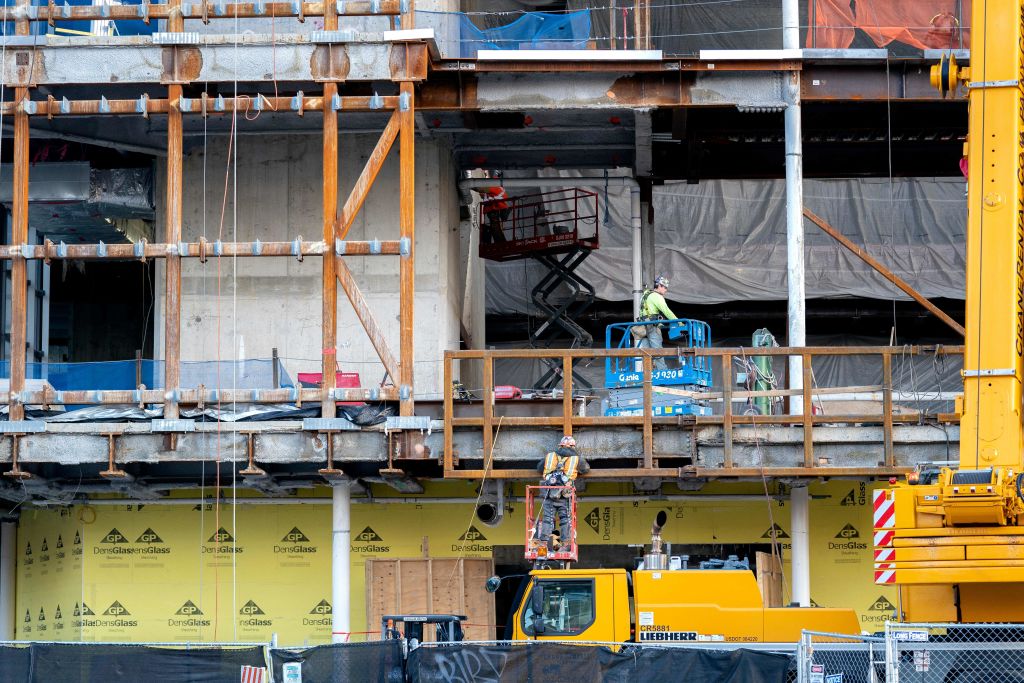 Décès de l&rsquo;un des cinq ouvriers blessés lors de la chute d&rsquo;une nacelle au port de Bordeaux