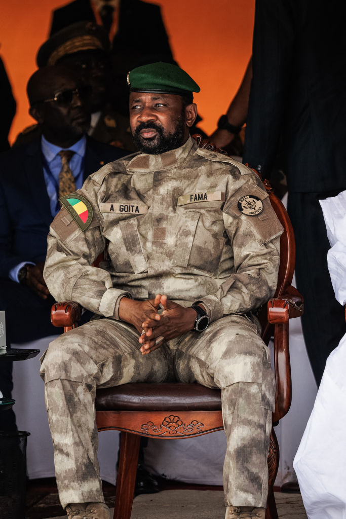 Tensions France/Mali: Paris et Bamako suspendent la délivrance de visas