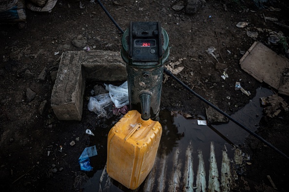 Mayotte traverse une crise de l&rsquo;eau et devra «tenir jusqu&rsquo;en novembre» au rythme des coupures d&rsquo;eau quotidiennes