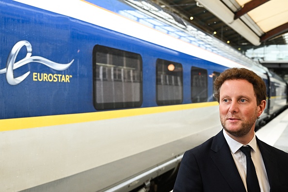 Clément Beaune annonce de nouvelles taxes sur l&rsquo;avion et les autoroutes pour financer la transition verte, mais de manière « raisonnable »