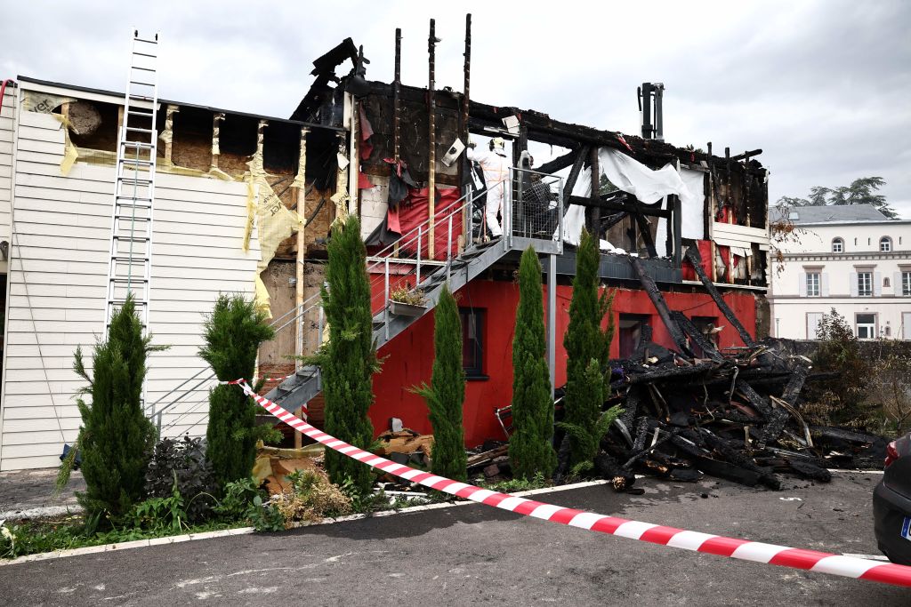 Gîte incendié: enquête ouverte pour homicides involontaires