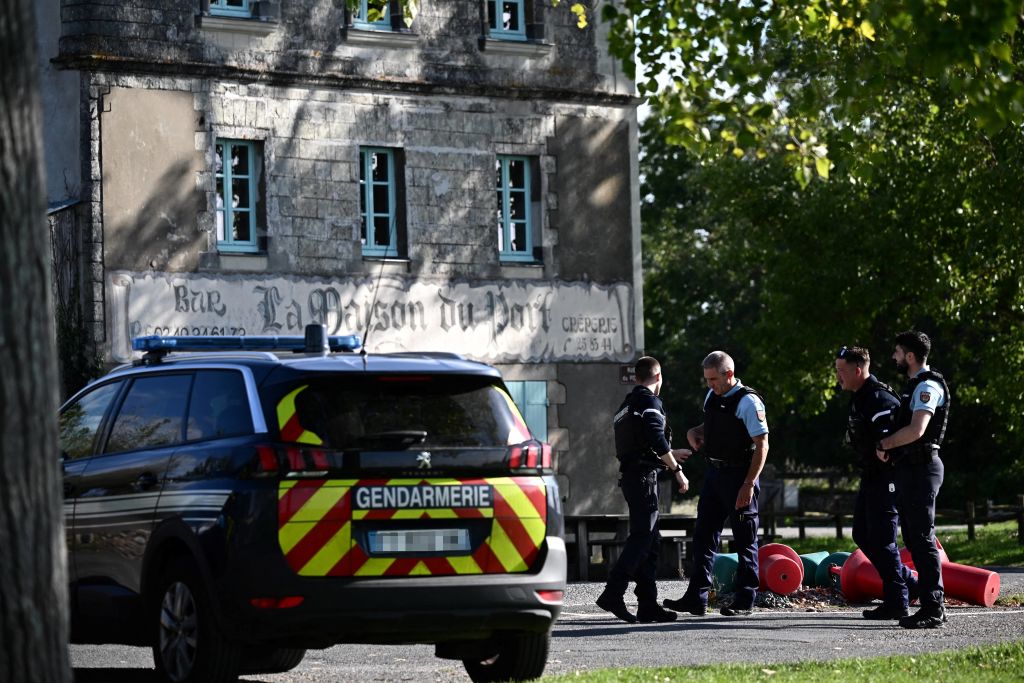 Deux corps ont été repêchés de l&rsquo;accident d&rsquo;avion piloté par Gérard Leclerc