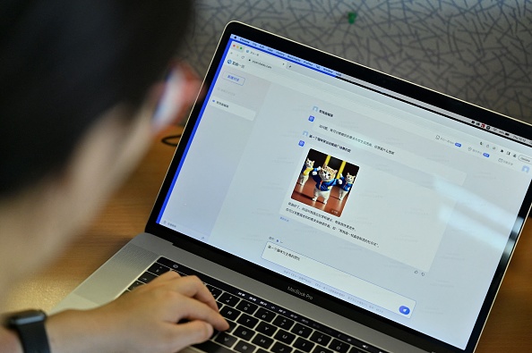 Baidu lance son propre robot conversationnel, bridé sur les sujets sensibles