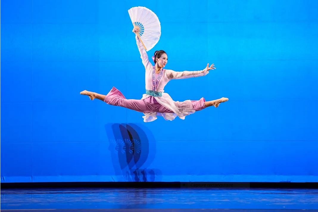 «Modération et imagination»: Bella Fan remporte la médaille d&rsquo;or au 10e Concours international de danse classique chinoise NTD