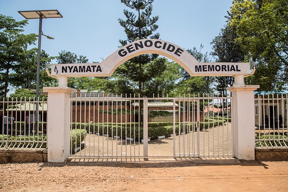 Génocide au Rwanda: un haut dignitaire rwandais accroché par la justice française