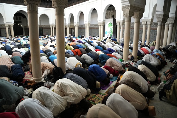 Édouard Philippe: les «aspirations obscurantistes» d&rsquo;une partie de l&rsquo;islam ne sont pas conformes à la République