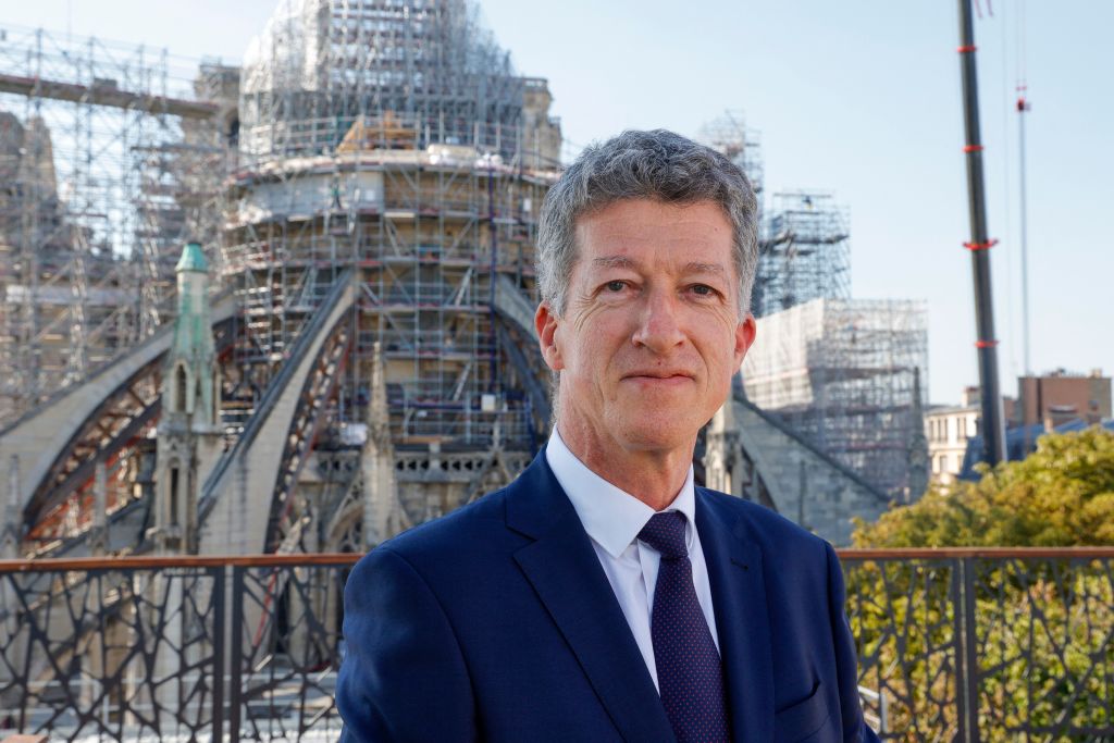 Reconstruction de Notre-Dame de Paris: un haut-fonctionnaire succède au général Georgelin