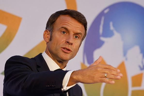 Les oppositions ne prennent pas Emmanuel Macron au pied de la lettre