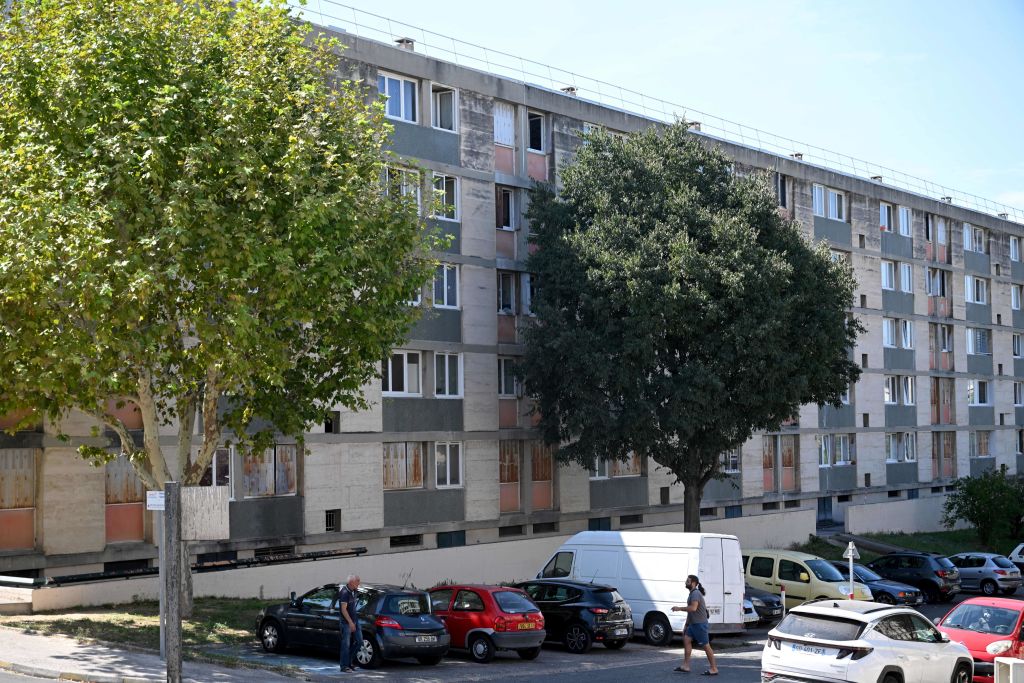 Marseille: Socayna, la jeune femme de 24 ans touchée à la tête par des tirs alors qu&rsquo;elle était chez elle, est décédée