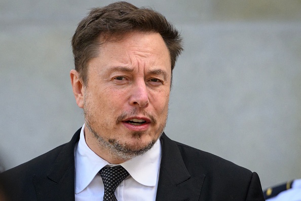 Elon Musk critique le soutien de Berlin au secours de migrants