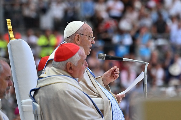 Marseille : le pape célèbre une messe géante au stade Vélodrome