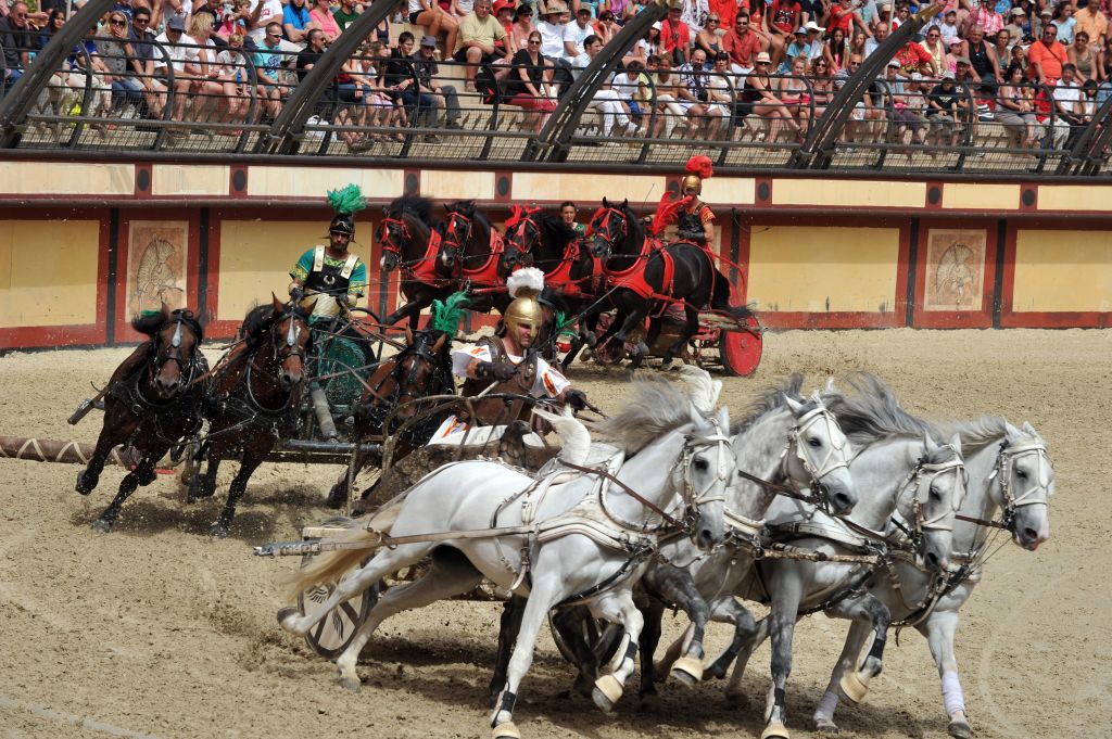 Puy du Fou: « France 2… totalement insensible à ce que nous essayons de faire », déplore Nicolas de Villiers