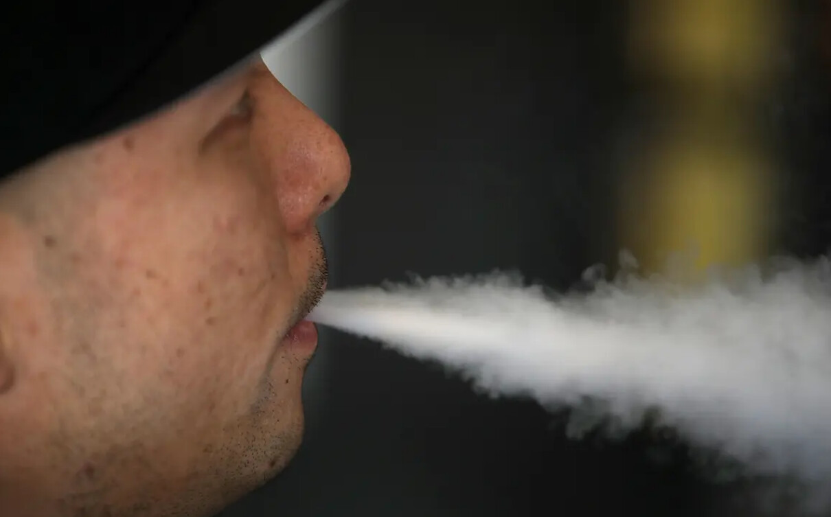 Le vapotage réduit le nombre de spermatozoïdes et la libido, et rétrécit les testicules, selon une étude