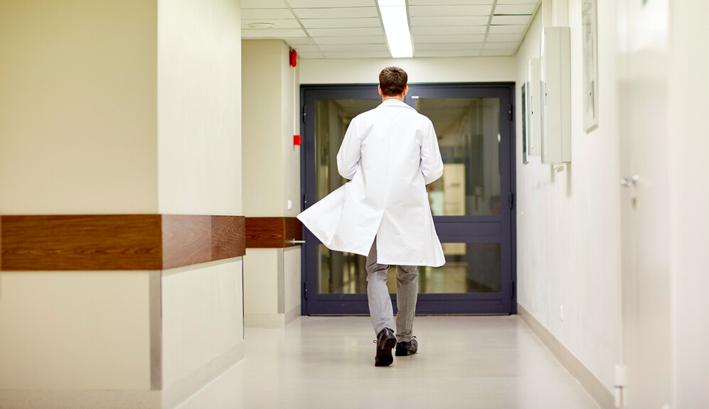 Finistère: une fillette de six mois meurt à Carhaix, la fermeture nocturne des urgences en question