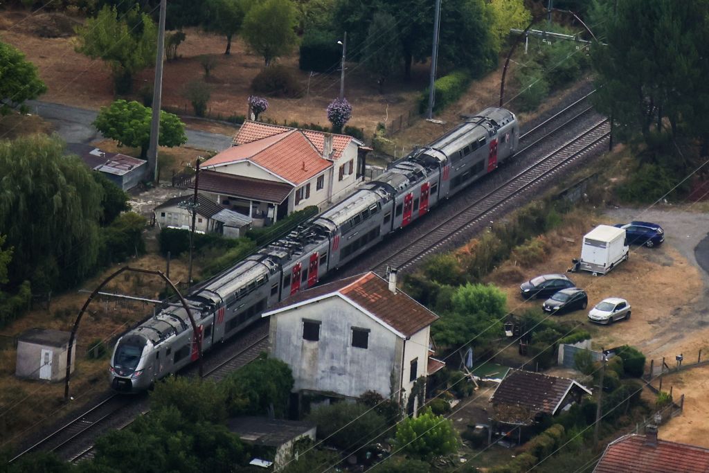 Tempête Ciaran: trafic TER interrompu jeudi dans cinq régions du nord-ouest