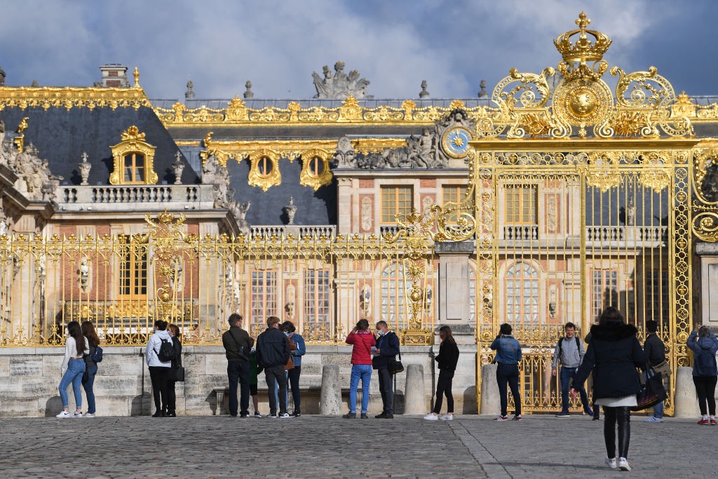 Le château de Versailles brièvement évacué suite à un départ de feu