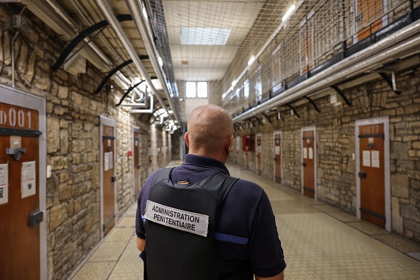 Trafics à la prison de Réau : six gardiens mis en examen, dont deux écroués