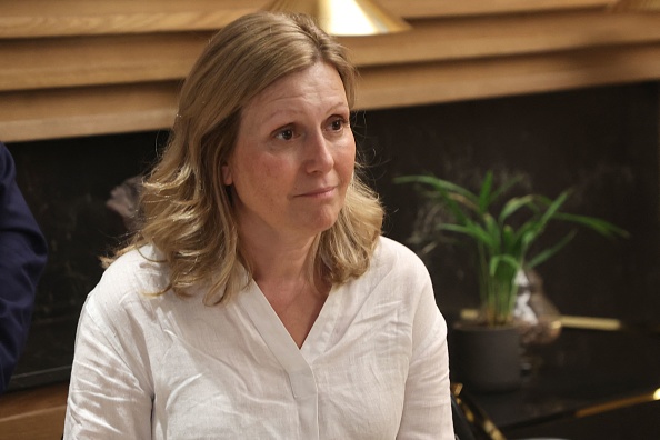 Visite en Israël: «très choquée», Yaël Braun-Pivet accuse Jean-Luc Mélenchon de lui mettre «une nouvelle cible dans le dos»