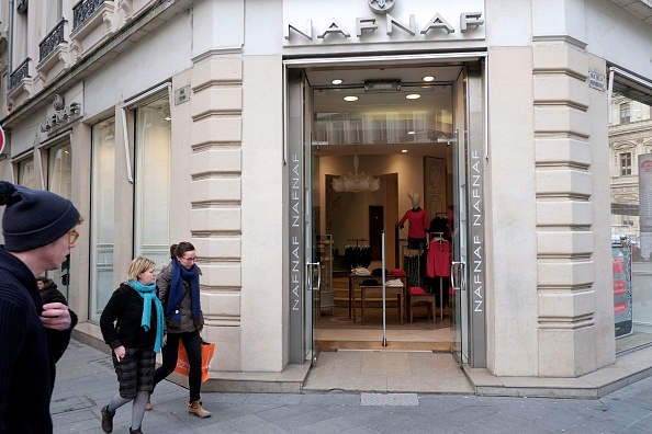 Naf Naf lance un nouveau PSE et ferme 17 magasins