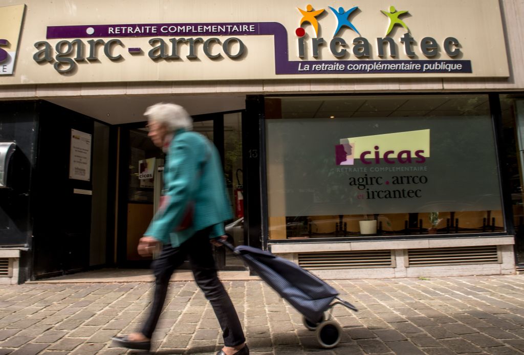 Surplus des retraites complémentaires: une ponction de l&rsquo;État mettrait l&rsquo;Agirc-Arrco en péril